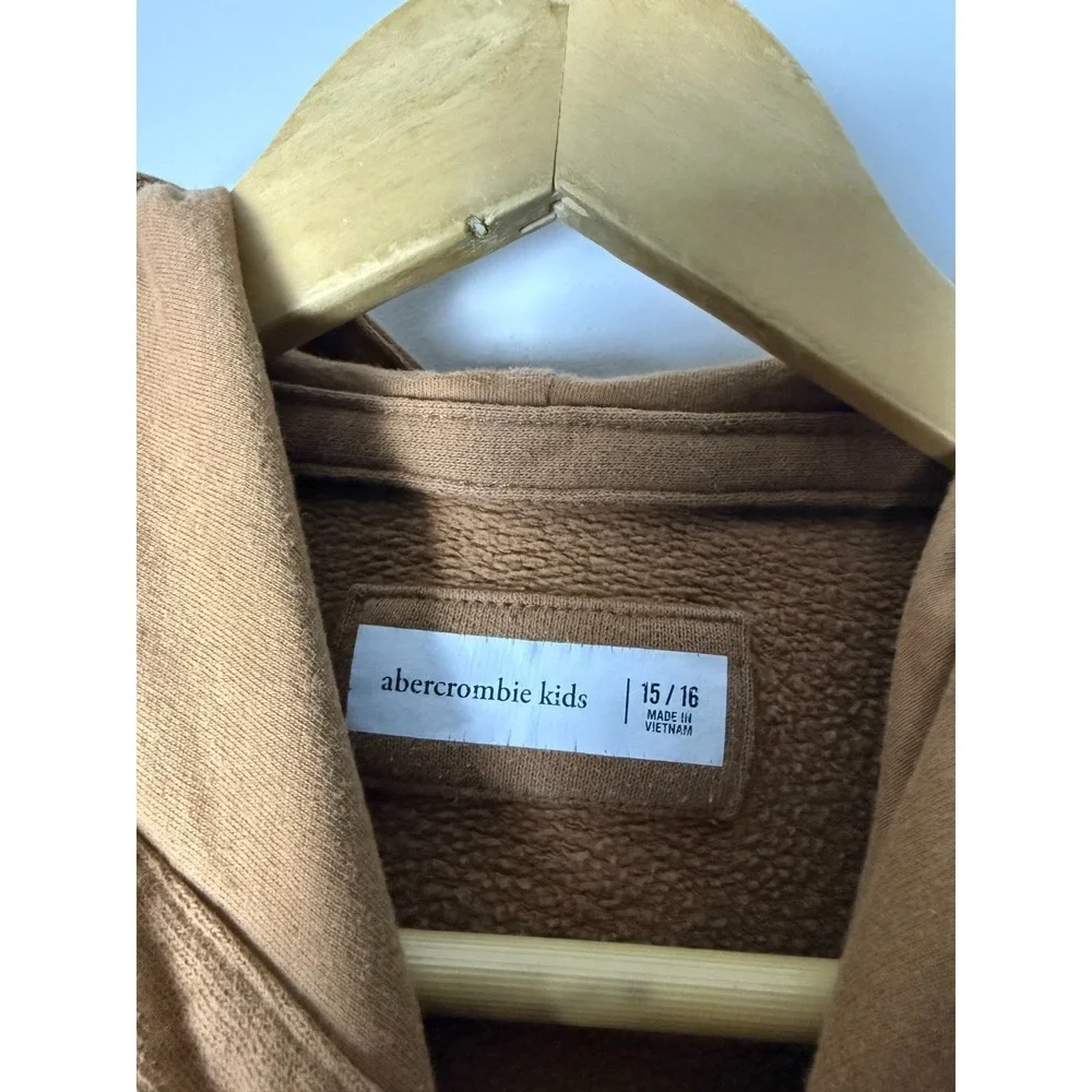 Abercrombie & Fitch approximate measurements